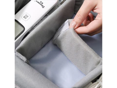 Säilytyslaukku kaapeleille ja varavirtalähteelle - suuri