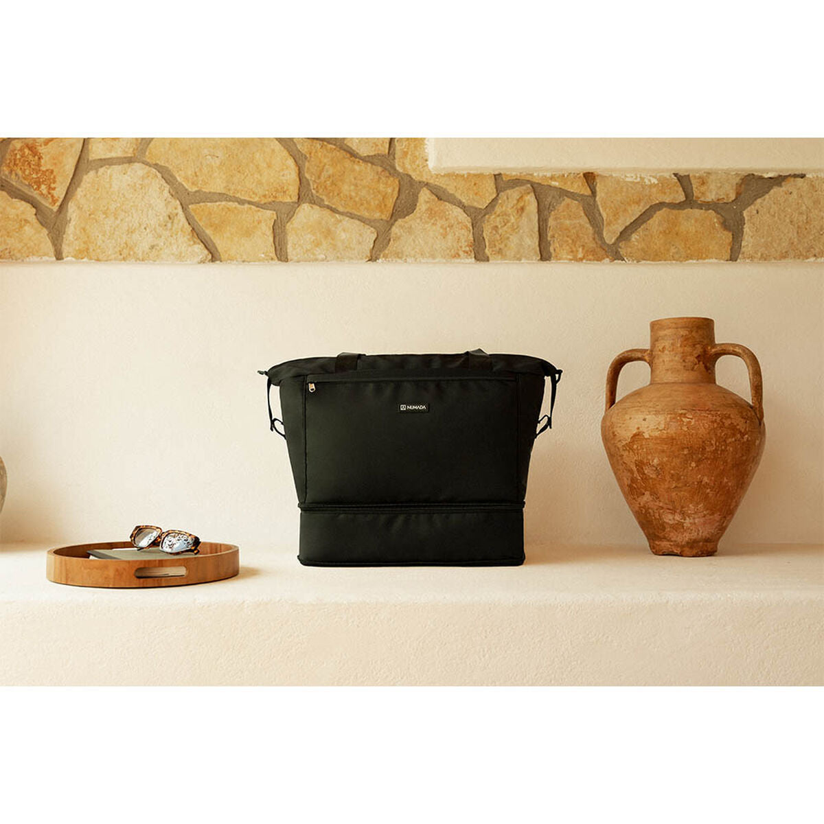 {{ tuotteen nimi}} {{ väri }}