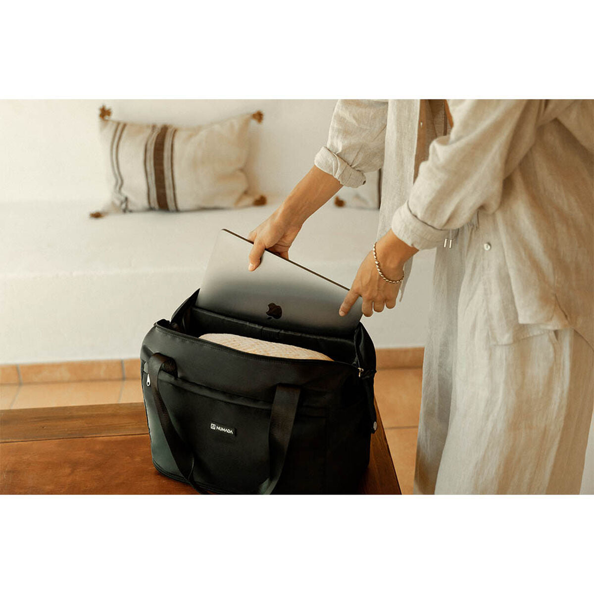 V4HE77E419C480C73EBCBDD97D79AE92AC8R5528965P7