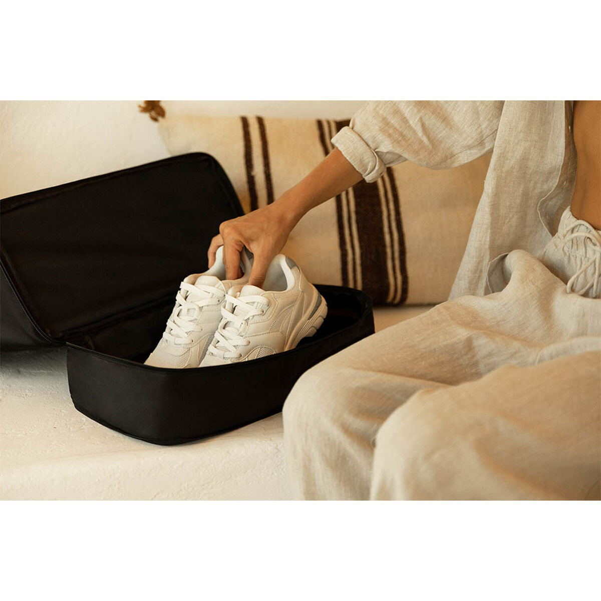 {{ tuotteen nimi}} {{ väri }}