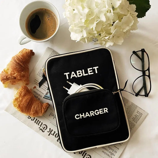 Black Tablet Case – Tyylikäs ja käytännöllinen tablettikotelo